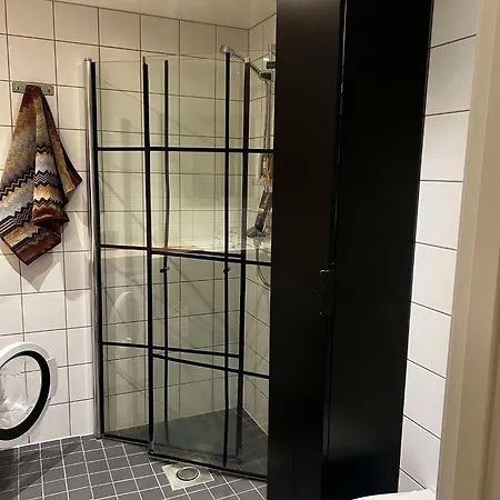 Lys Og Innbydende Apartment Tiller