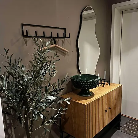 Lys Og Innbydende Apartment