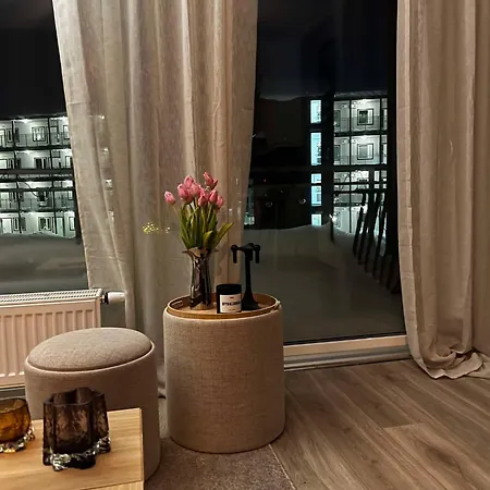 Apartment Lys Og Innbydende